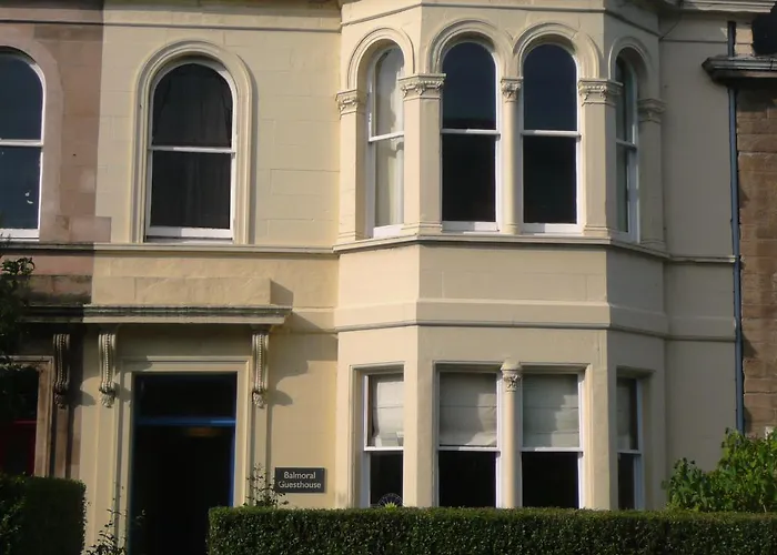Balmoral 3*