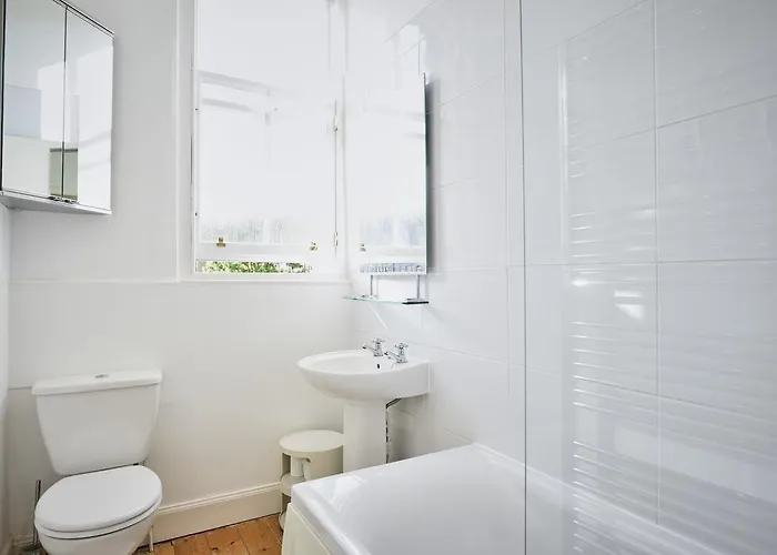 Comely Bank Apartment