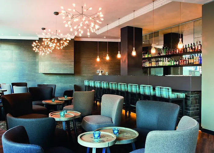 One Edinburgh-royal Hotel 3*