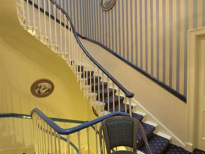 City Guest House 3*
