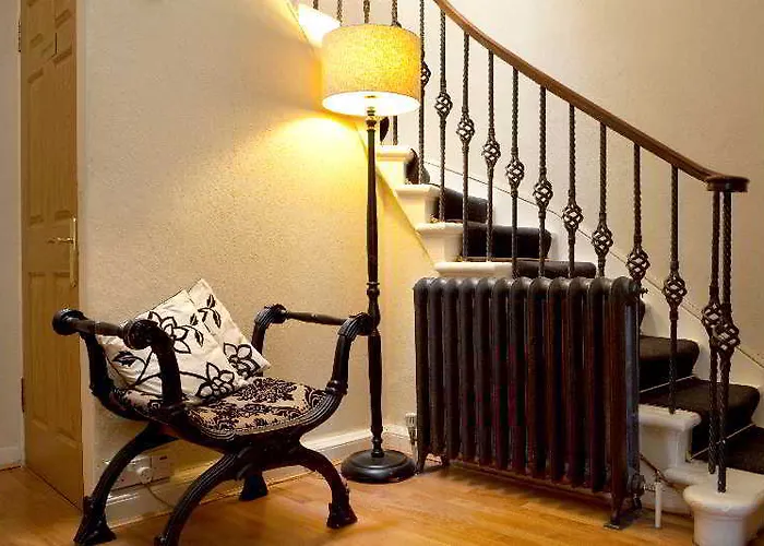 Townhouse 3*