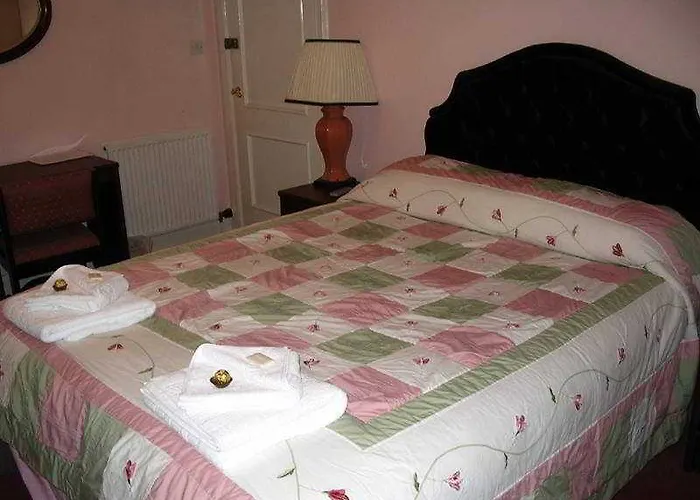 Arden Guest House, Craigmillar Castle 3*