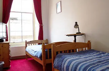 Argyle Backpackers *