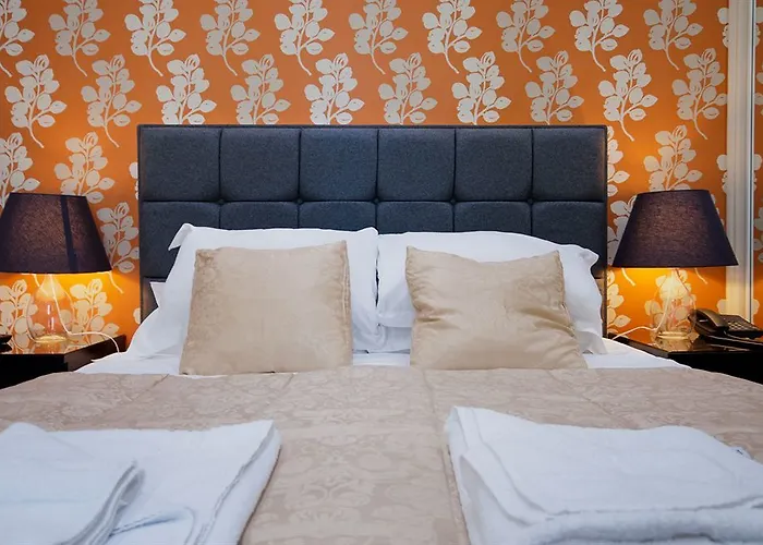 パーマーストン スイーツ 4*