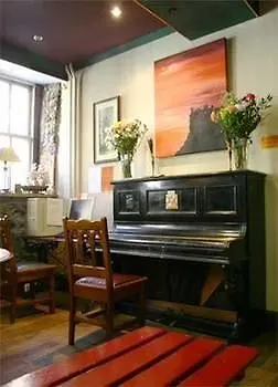 High Street - Over 18s Only, Backpackers Atmosphere (adults Only) Hostel Edinburgh
