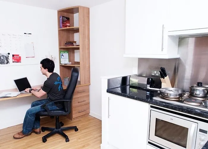 Panmure Court מלון