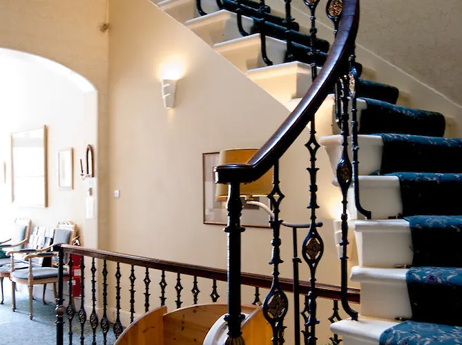 Konukevi Dene Guest House, New Town Edinburgh