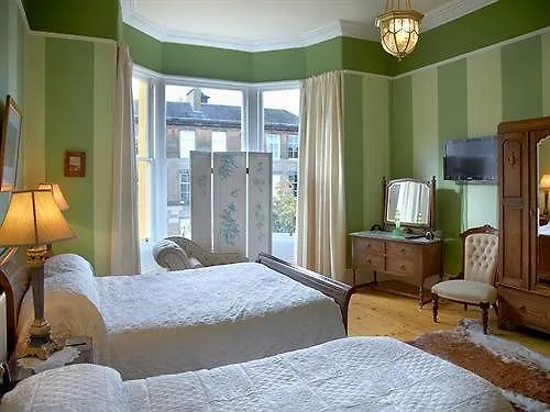 Gasthof Cluaran House 4*