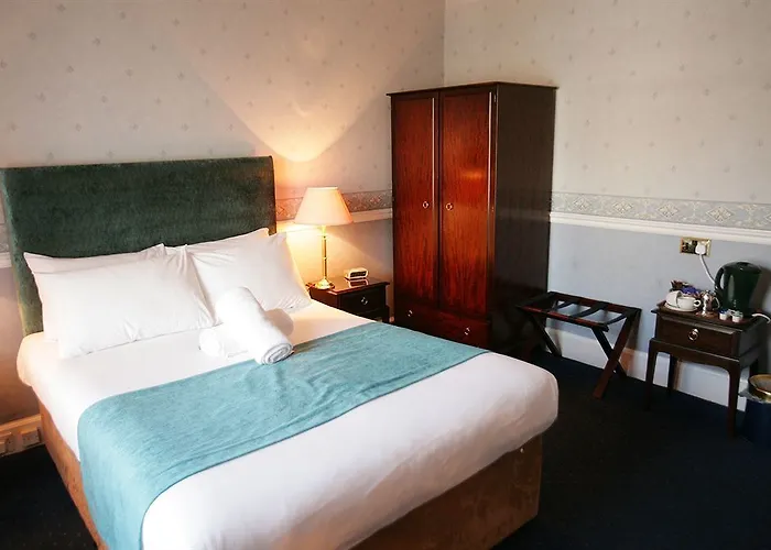 West End 4*