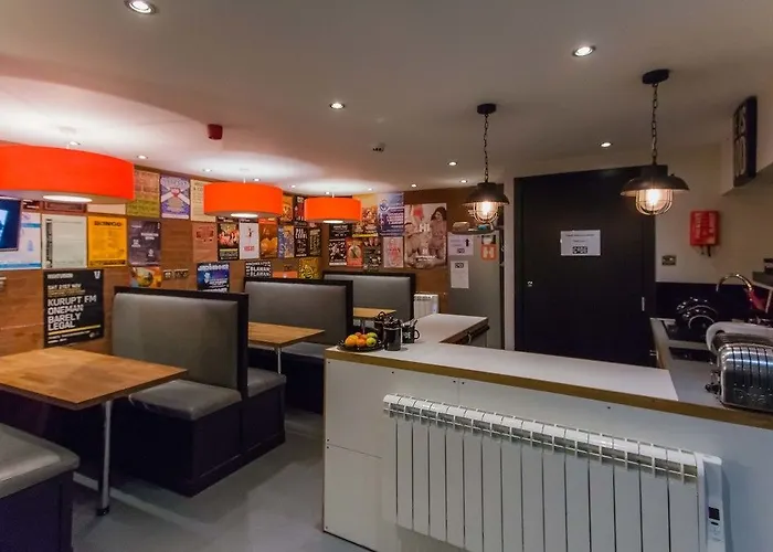 Code - The Loft, 호스텔 *