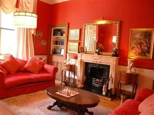 No 45 Oda ve Kahvaltı 4*