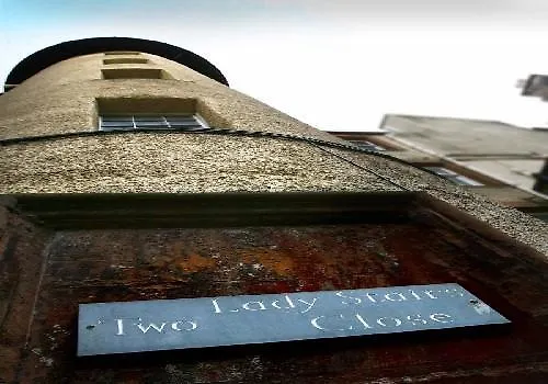 Ladystairs 1 Royal Mile Апартаменты