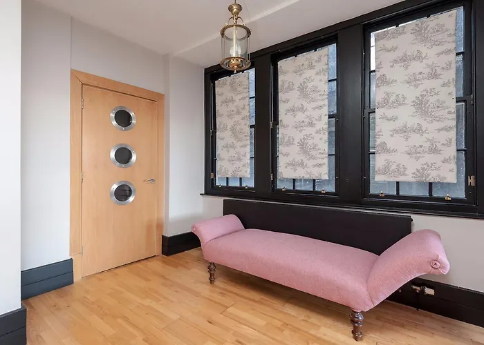 Parliament Sq Edynburg