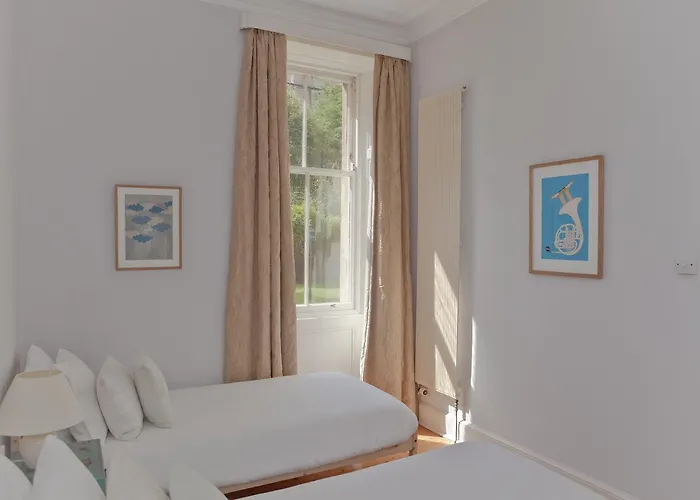 The Address - Classic Marchmont Charm Apartament *