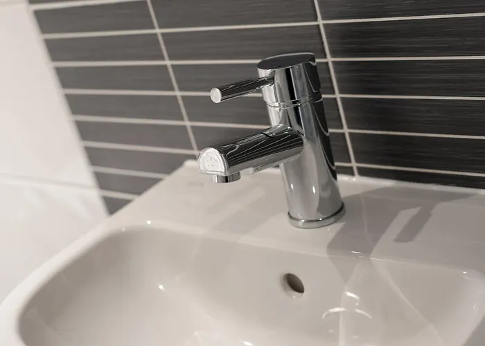 The Brunswick Street * אדינבורו