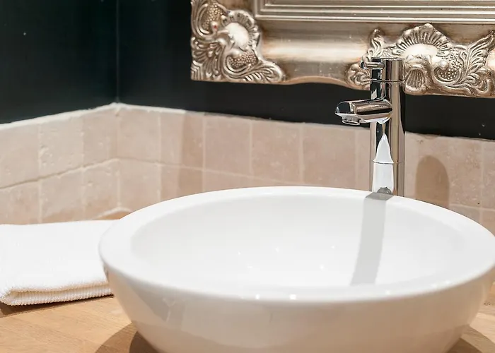 Lägenhet The Castle Esplanade Edinburg