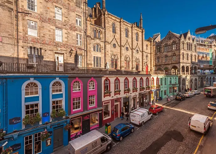 West Bow Just Off Royal Mile *