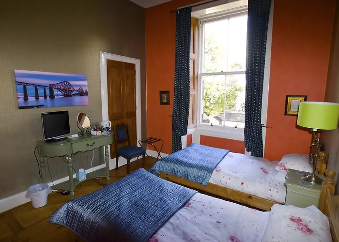 Cluaran House 4* Edinburgh