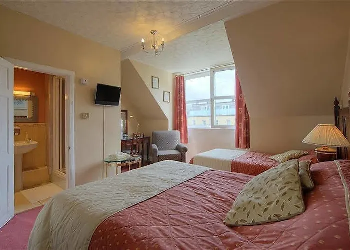 Castle Park 4* Edinburgh