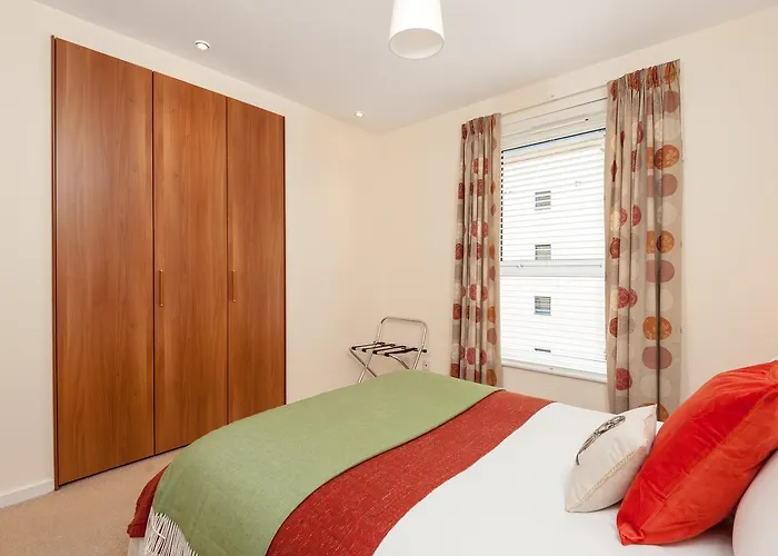 The Holyrood Road Apartment *