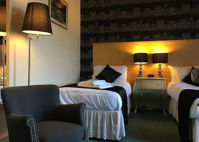 Allison House 17 Гостевой дом Эдинбург