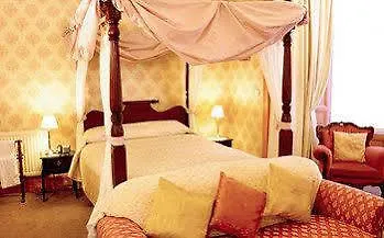 Grosvenor Gardens Hotel 4*