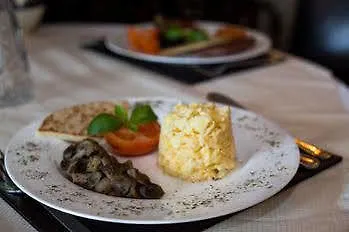 Castle Street Guest house 3*