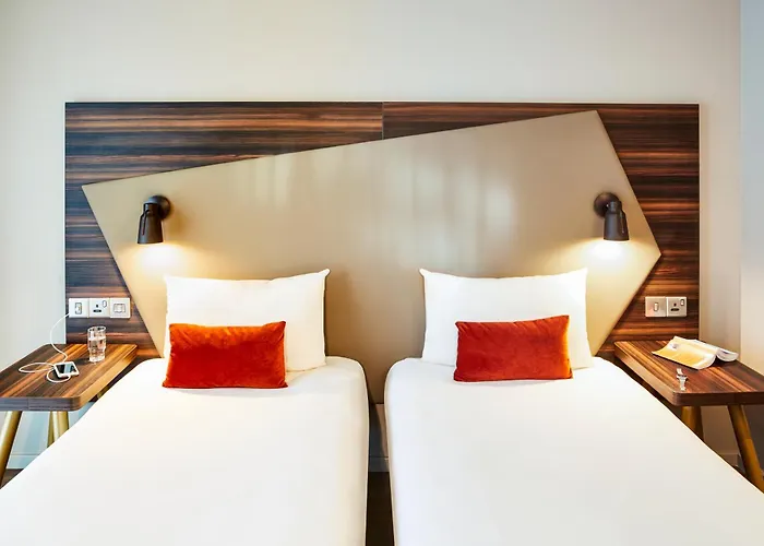 Adagio Royal Mile Aparthotel 4*