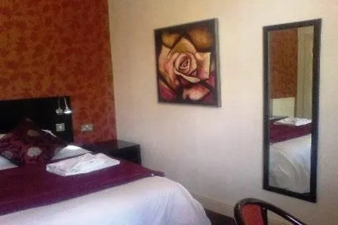 Victoria Park House Хостел Эдинбург