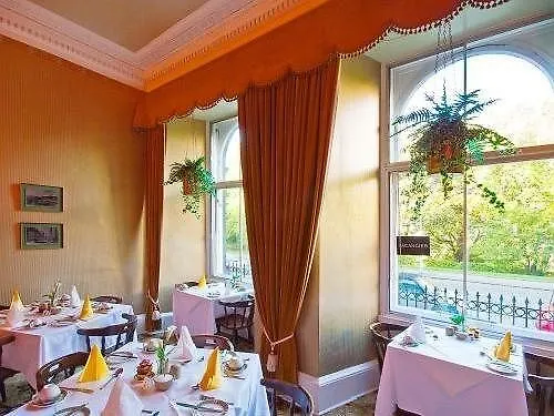 Halcyon House 3* Edynburg