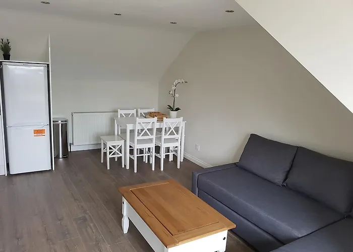 St Patrick Square Main Door Apartman *