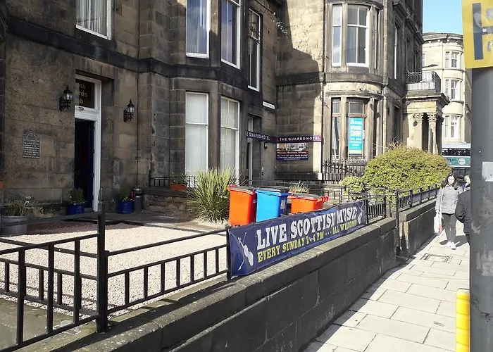 The Guards Hotell 3*