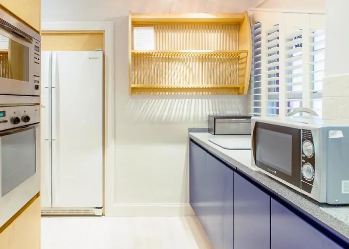 Ramsay Gardens - Grand 4-bedroom Next To Castle * Edimburgo