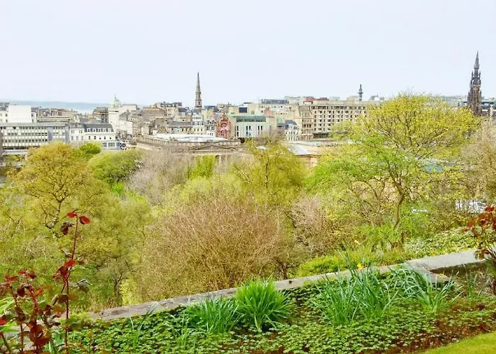 Apartamento Ramsay Gardens - Grand 4-bedroom Next To Castle