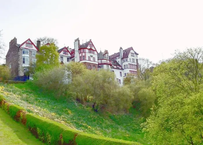 Ramsay Gardens - Grand 4-bedroom Next To Castle Apartamento Edimburgo