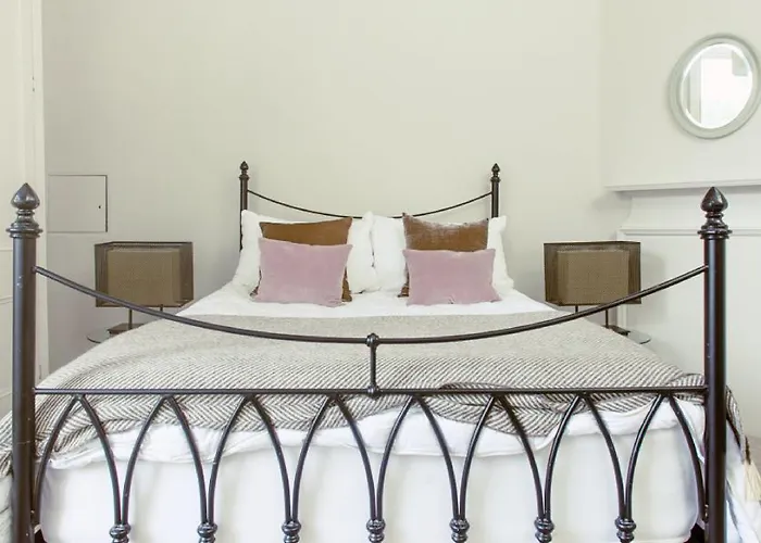 Ramsay Gardens - Grand 4-bedroom Next To Castle * Edimburgo