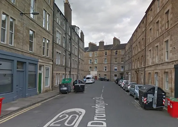 索赞德朗德里安公寓酒店 3*