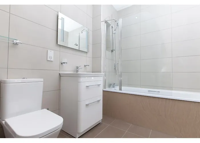 Historic Stone Built 4br For 8 W/parking Edinburgh