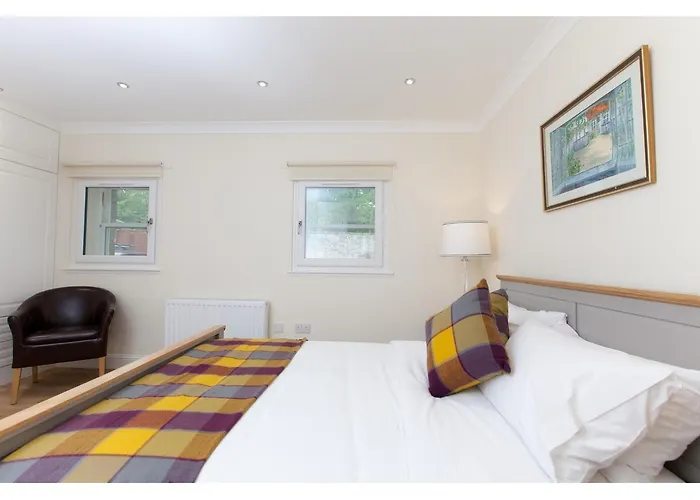 Historic Stone Built 4br For 8 W/parking Edinburgh