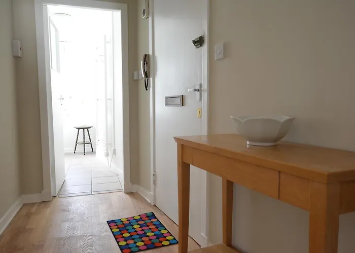 The West Bow, Old Town דירה *