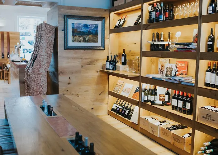 The Wine House 1821 B&B