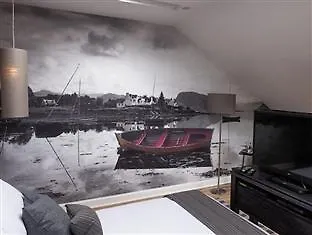 酒店 & Picardy Place 4*