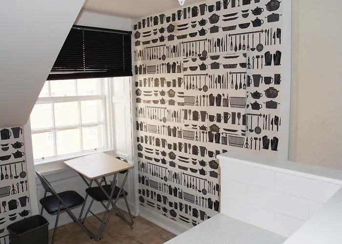 Niddry Street * אדינבורו