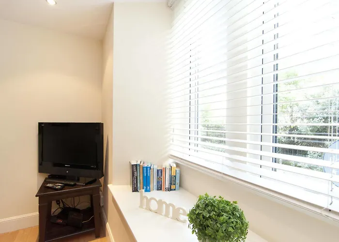 Church דירה אדינבורו