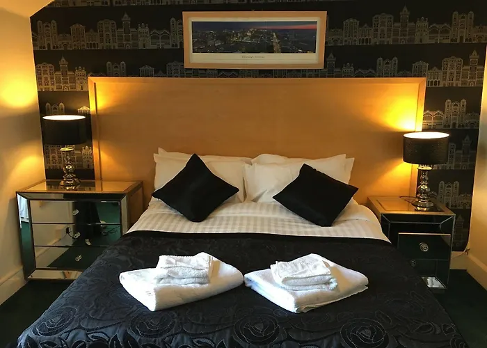 Allison House 17 Гостевой дом 3*