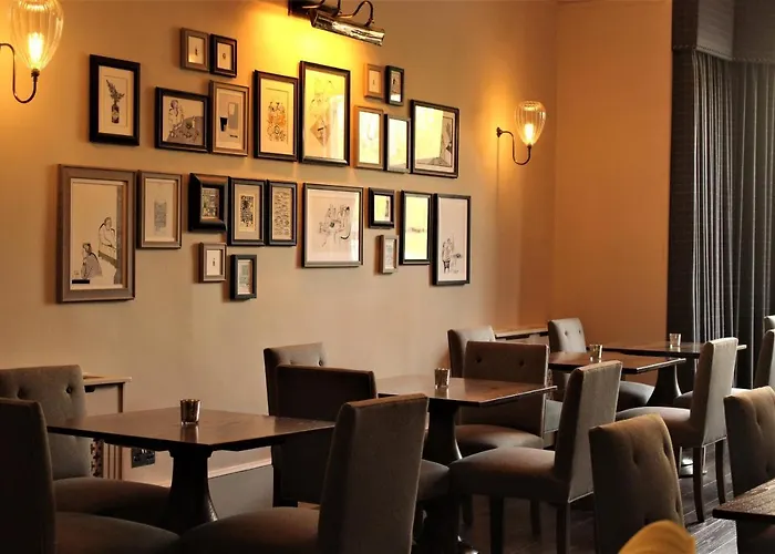 Hotel The Roseate - Small Luxury Of The World