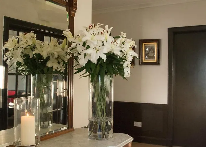 Aaron Glen Edinburgh