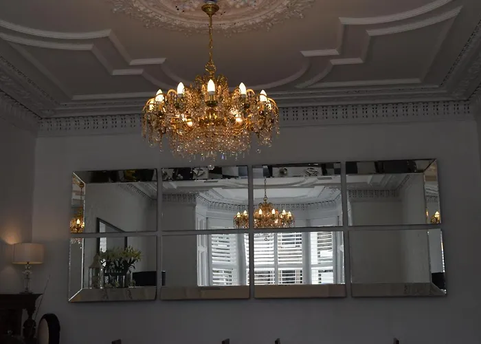 Otel Edinburgh37 4*