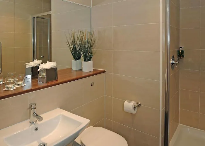 Stewart By Heeton Concept - 에든버러