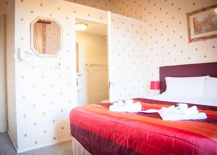 Alba Hills 3* Edinburgh